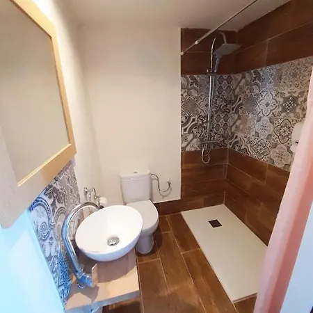 Hostal Lloret Playa 2* 료렛 드 마르